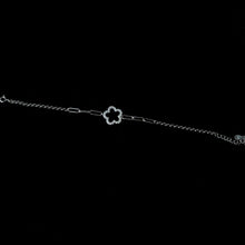 Silver Delicate Flower Link Bracelet