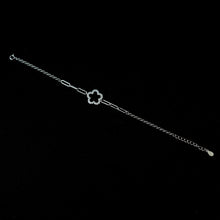 Silver Delicate Flower Link Bracelet