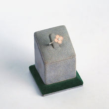 Radiant Balck MOP Ring