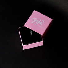 Minimal 3 Stone Ring