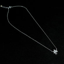 STERLING MAPLE LEAF MINIMALIST NECKLACE