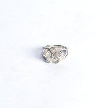 Sparkling Flower With Zircon Ring
