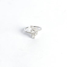 Sparkling 5 Leaves Ring